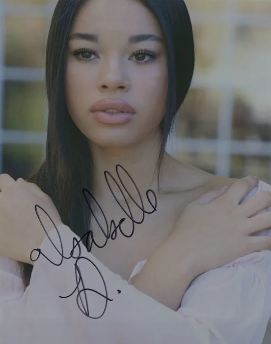 Isabelle Dubroy autograph