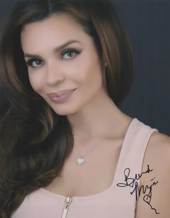 Brenda Mejia autograph