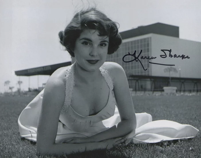 Karen Sharpe autograph