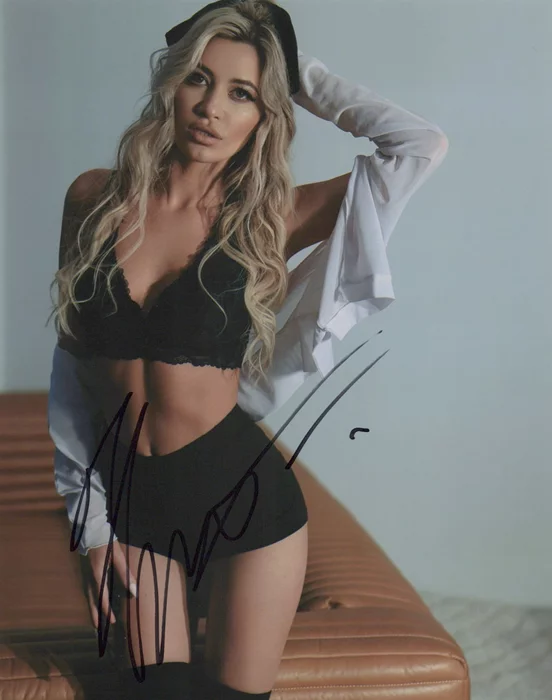 Kristina Fleury autograph