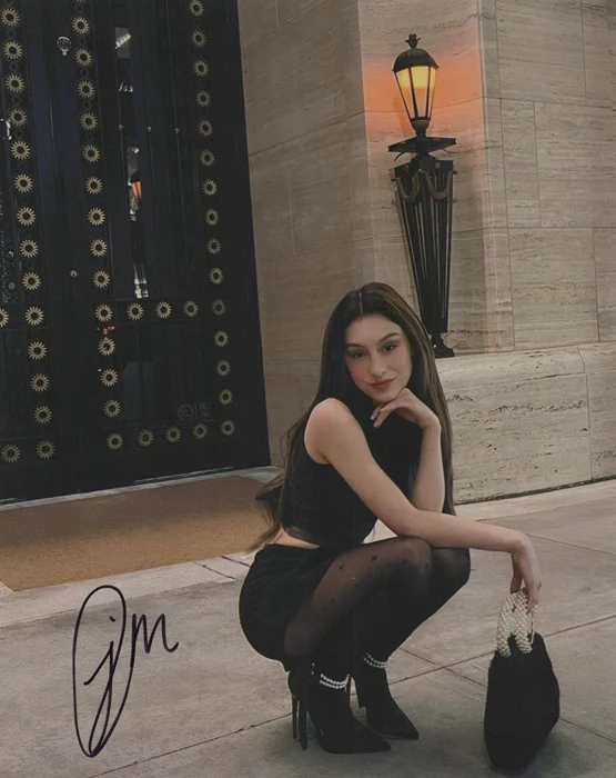 Jennifer Michele autograph