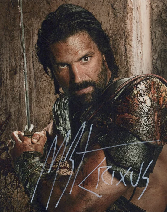 Manu Bennett autograph