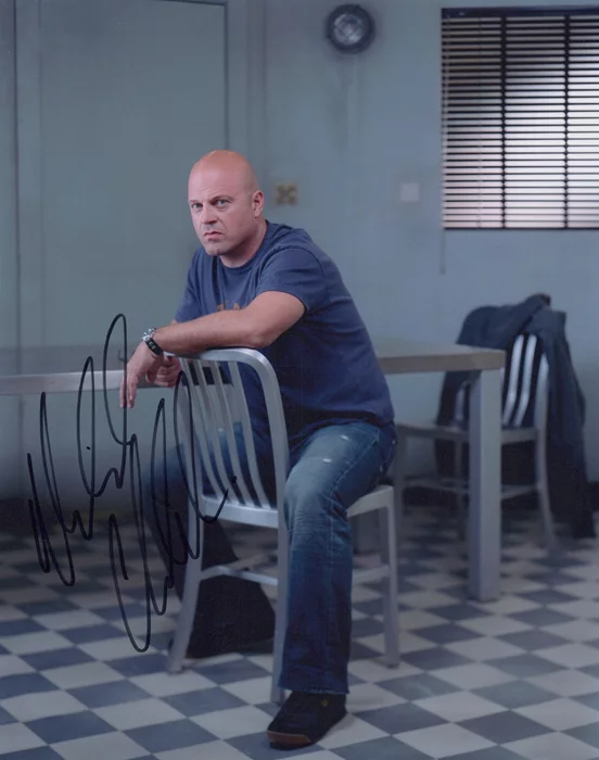 Michael Chiklis autograph
