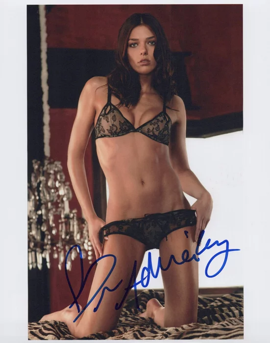 Adrianne Curry autograph