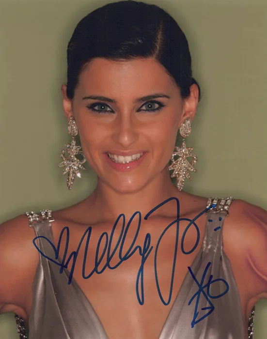 Nelly Furtado autograph