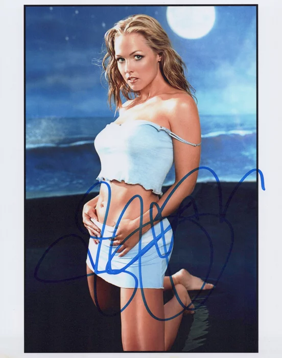 Jennie Garth autograph