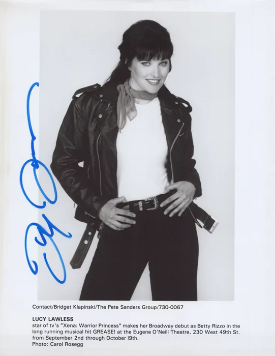 Lucy Lawless autograph