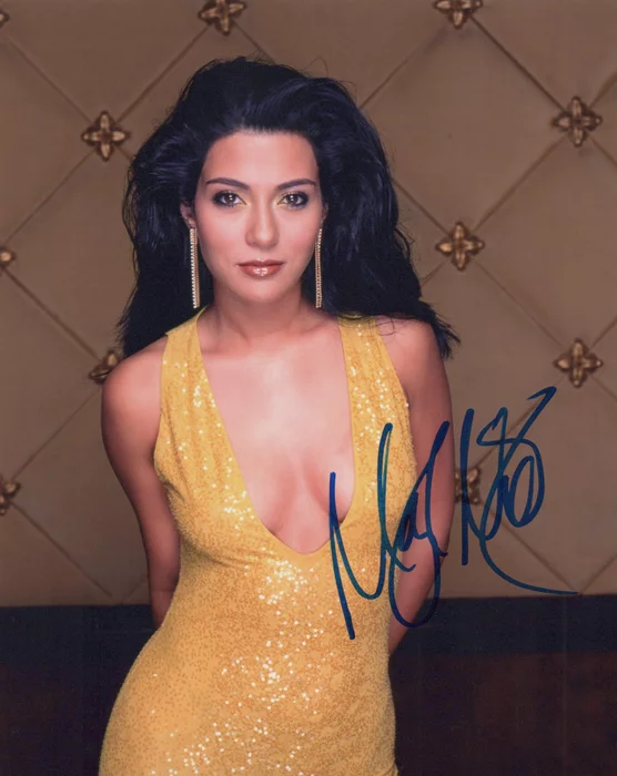Marisol Nichols autograph
