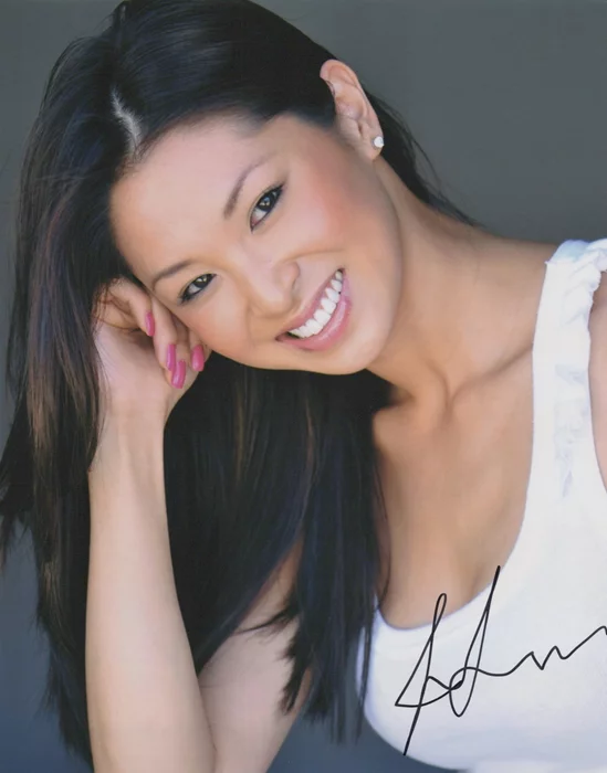 Jessica Lee autograph