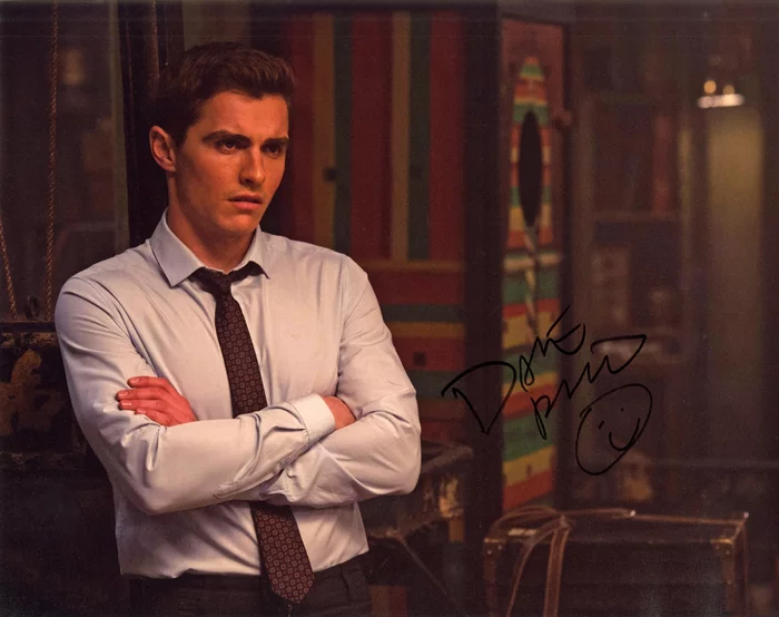 Dave Franco autograph