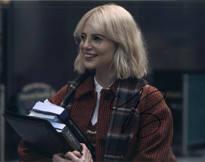 Lucy Boynton autograph