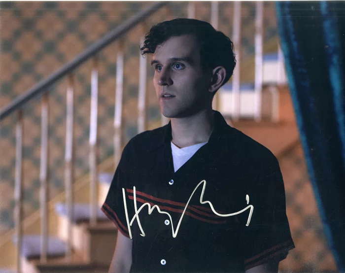 Harry Melling autograph