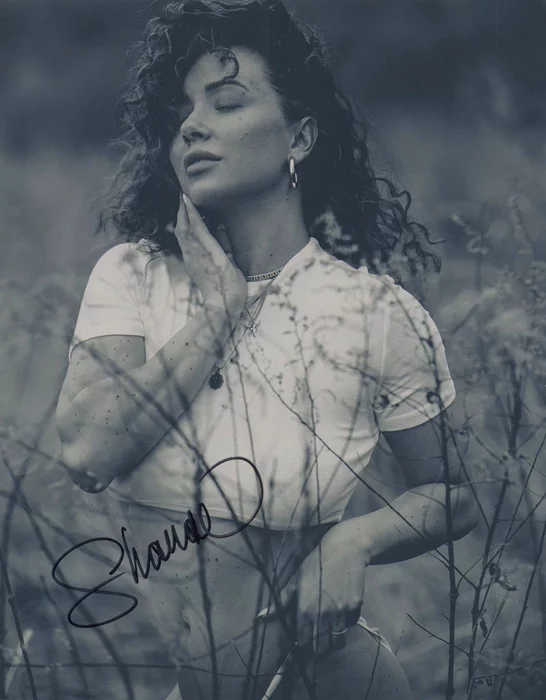 Shana DeAndrea autograph