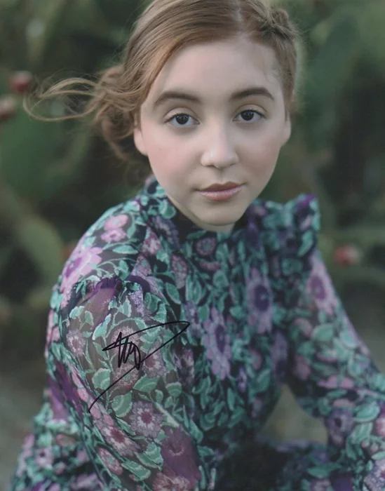 Maya Delgado autograph