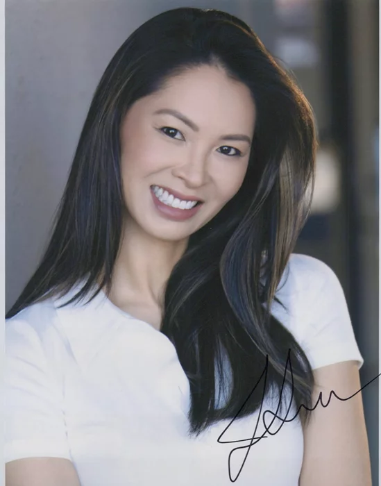 Jessica Lee autograph