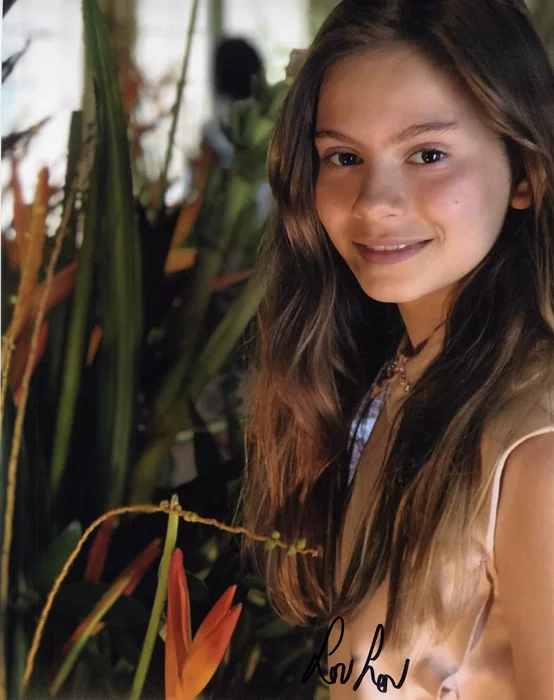 Lou Lou Safran autograph