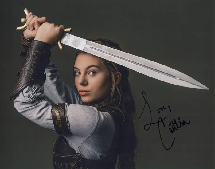 Caitlin Carmichael autograph