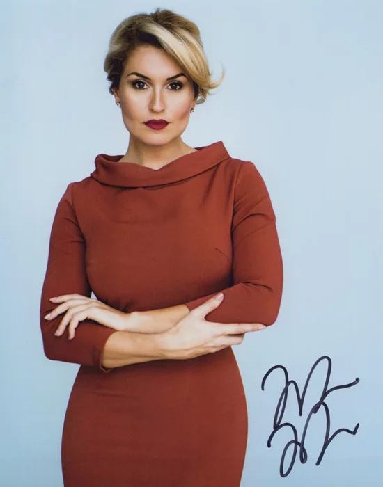 Mara Marini autograph