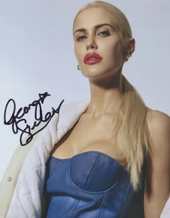 Georgia Sinclair autograph