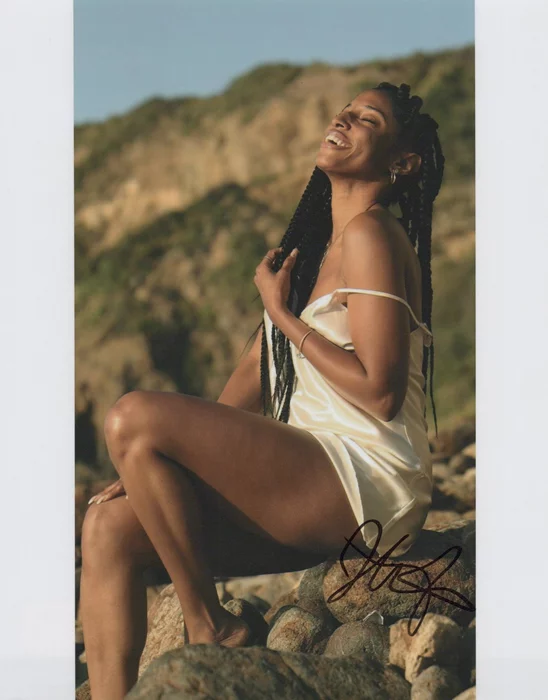 Jasmine Ashanti autograph