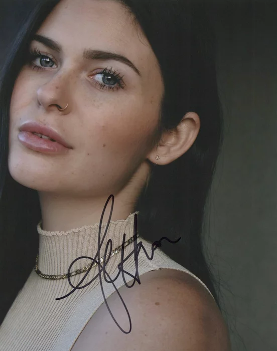 Alexis Hana autograph