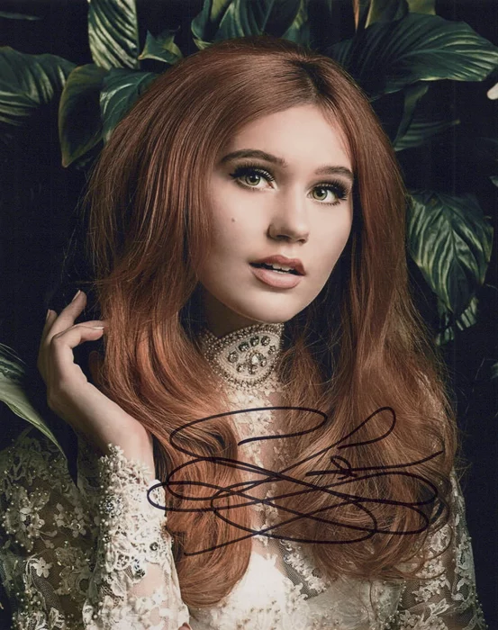 Serena Laurel autograph
