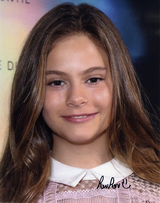 Lou Lou Safran autograph