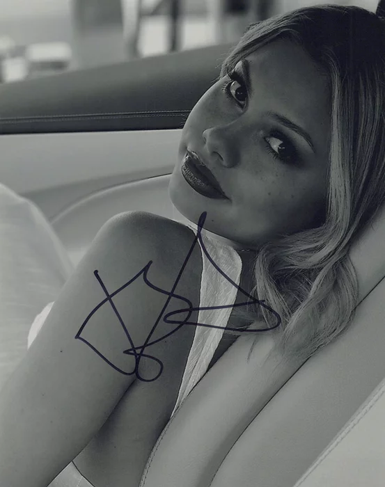 Bella Shepard autograph