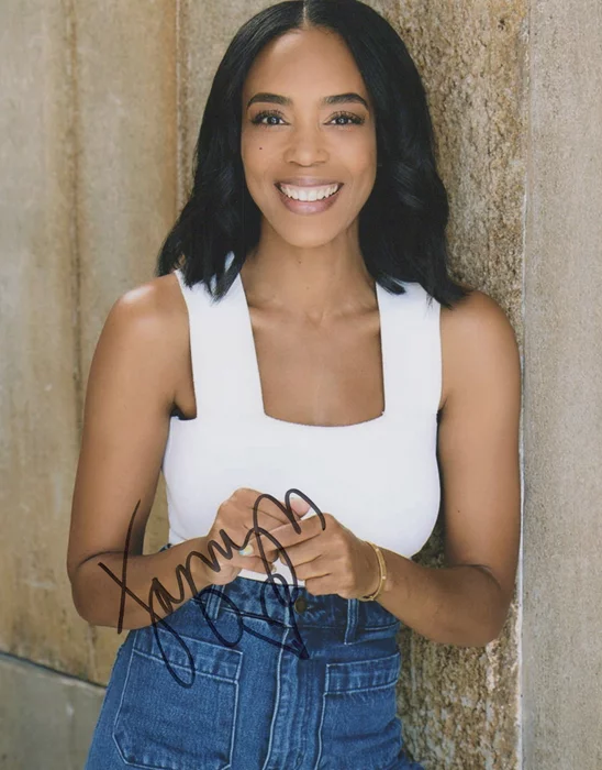 Jazmyn Simon autograph