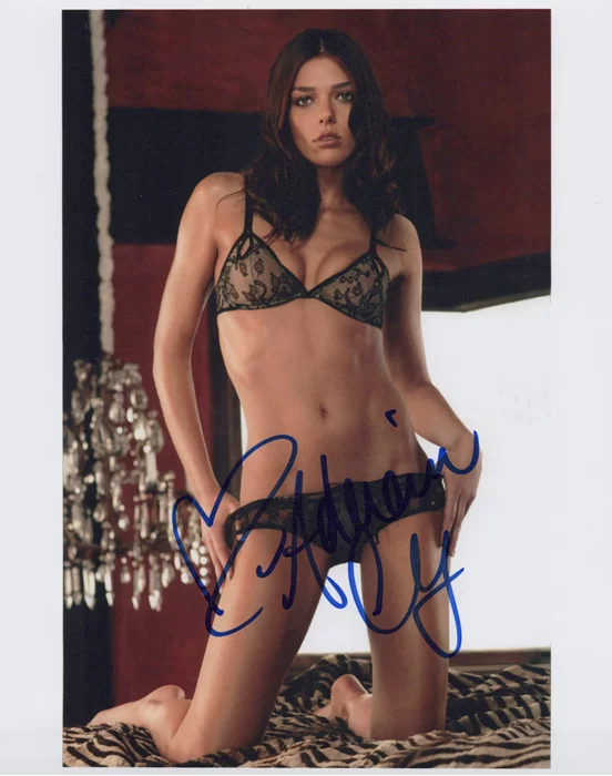 Adrianne Curry autograph