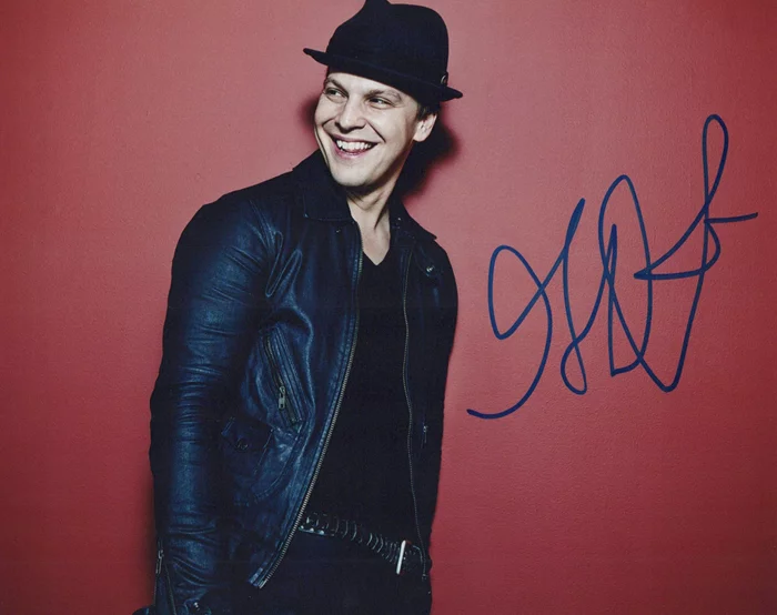 Gavin DeGraw autograph