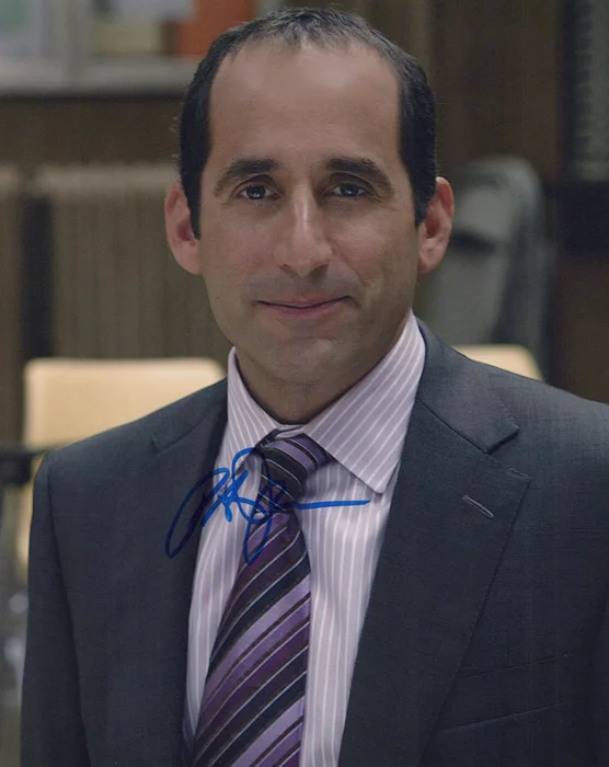 Peter Jacobson autograph
