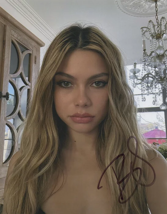 Bella Shepard autograph