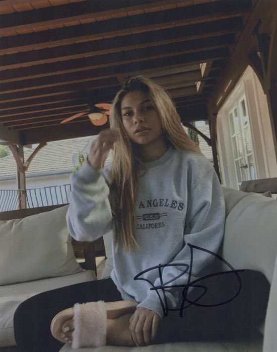 Bella Shepard autograph