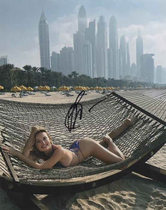 Liudmyla Tkachenko autograph