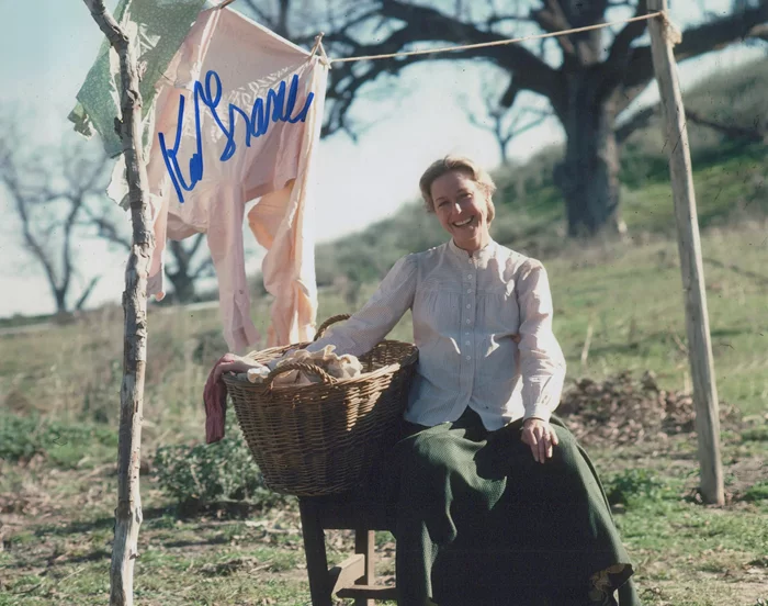 Karen Grassle autograph