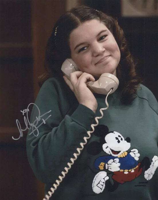 Mindy Cohn autograph