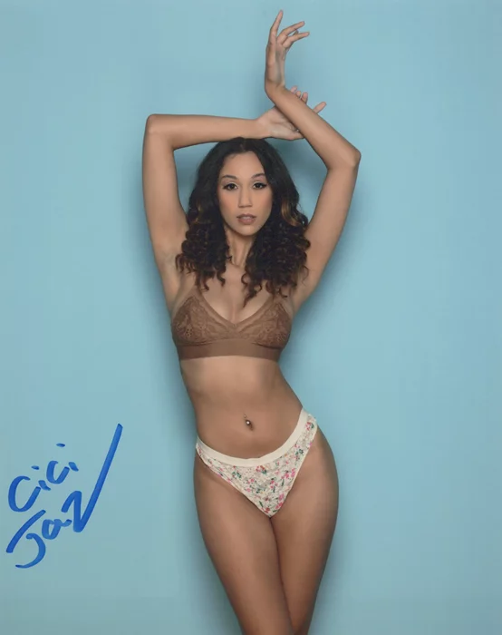 Cici Jaz autograph