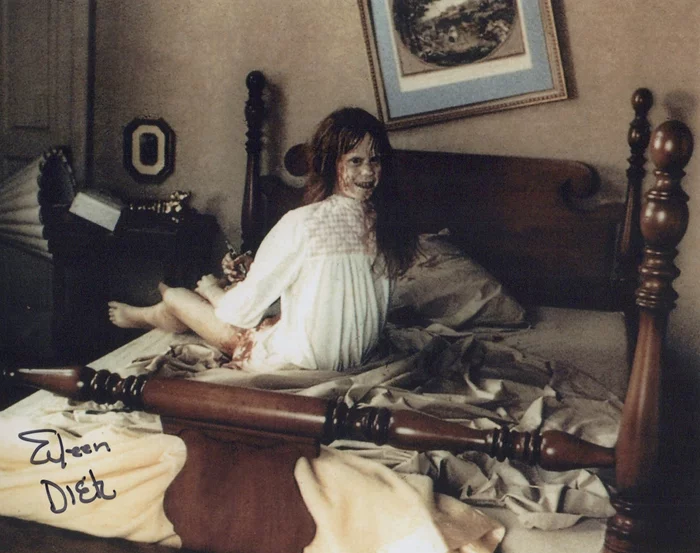 Eileen Dietz autograph