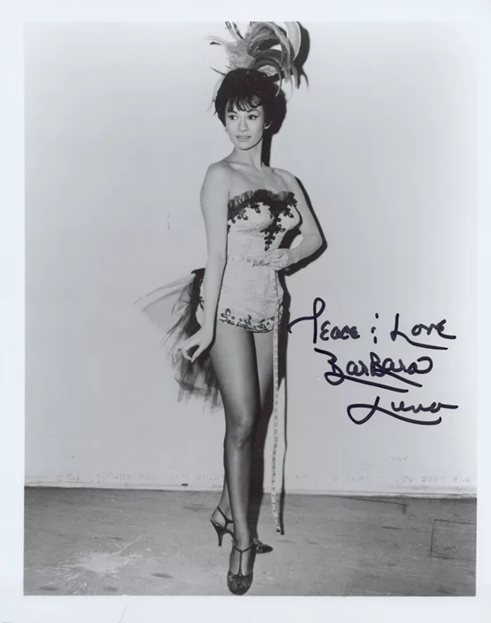 Barbara Luna autograph