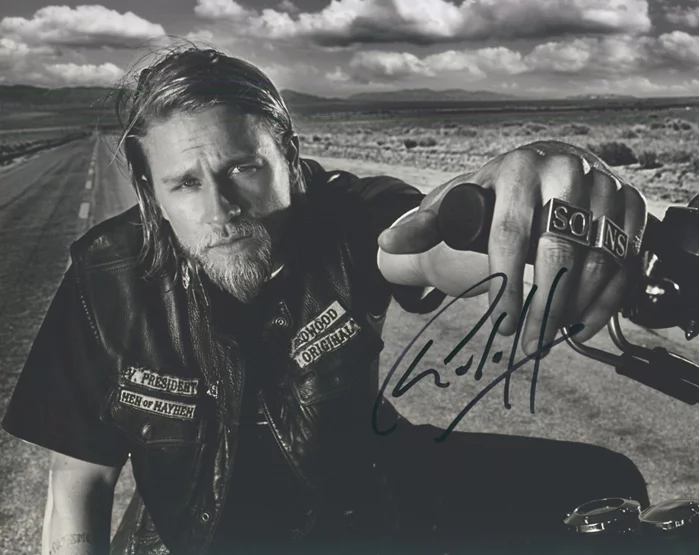 Charlie Hunnam autograph