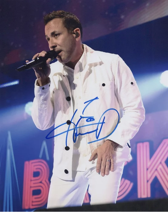 Howie Dorough autograph