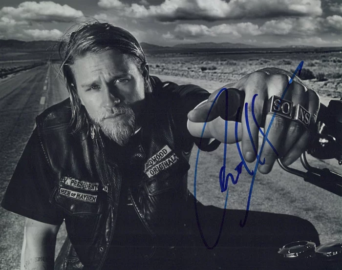 Charlie Hunnam autograph