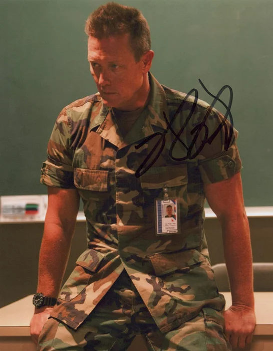 Robert Patrick autograph