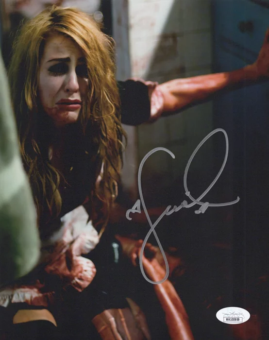 Scout Taylor-Compton autograph