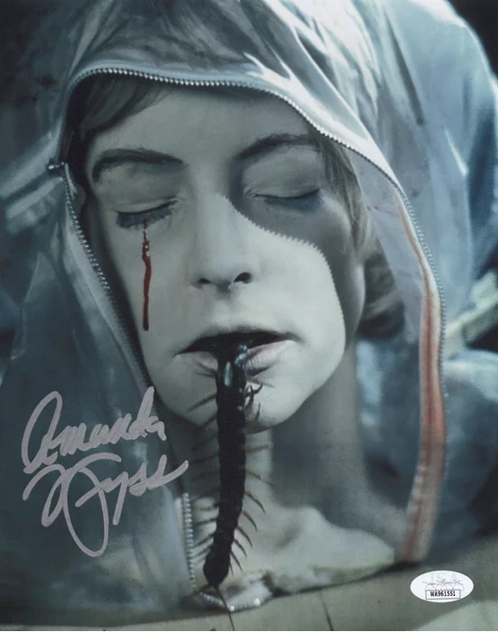 Amanda Wyss autograph