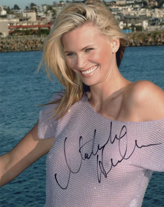 Natasha Henstridge autograph