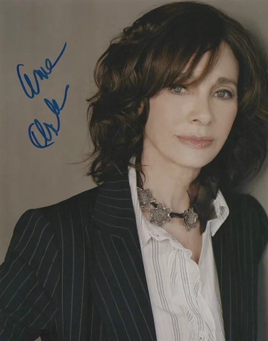 Anne Archer autograph
