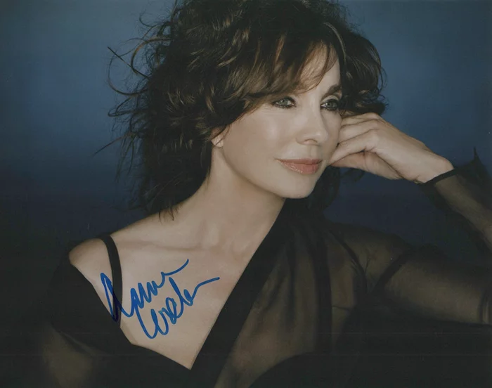 Anne Archer autograph