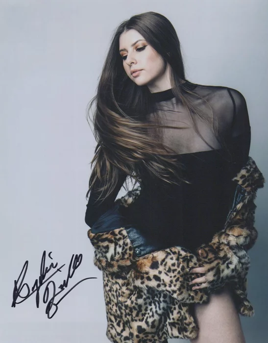 Angelina Danielle Cama autograph
